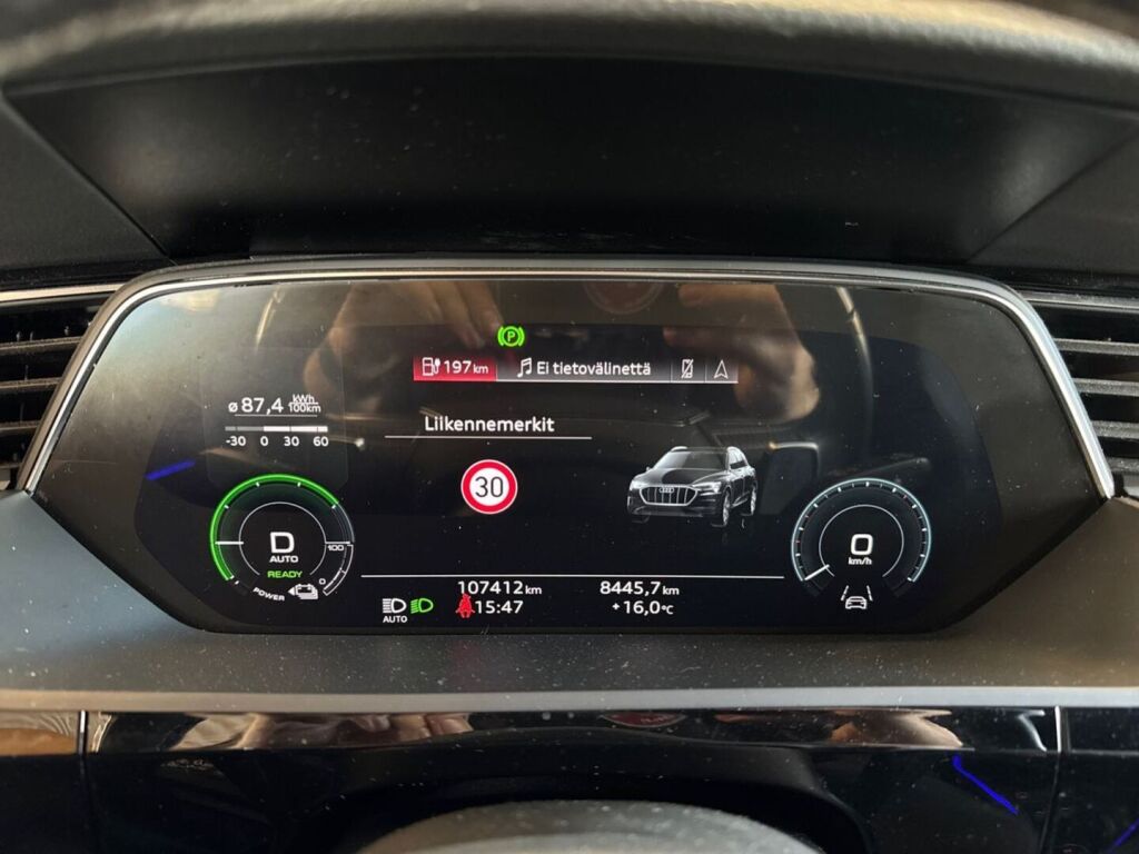 Audi e-tron 2021 Harmaa