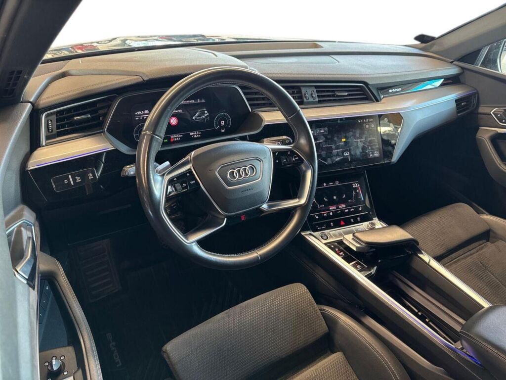 Audi e-tron 2021 Harmaa