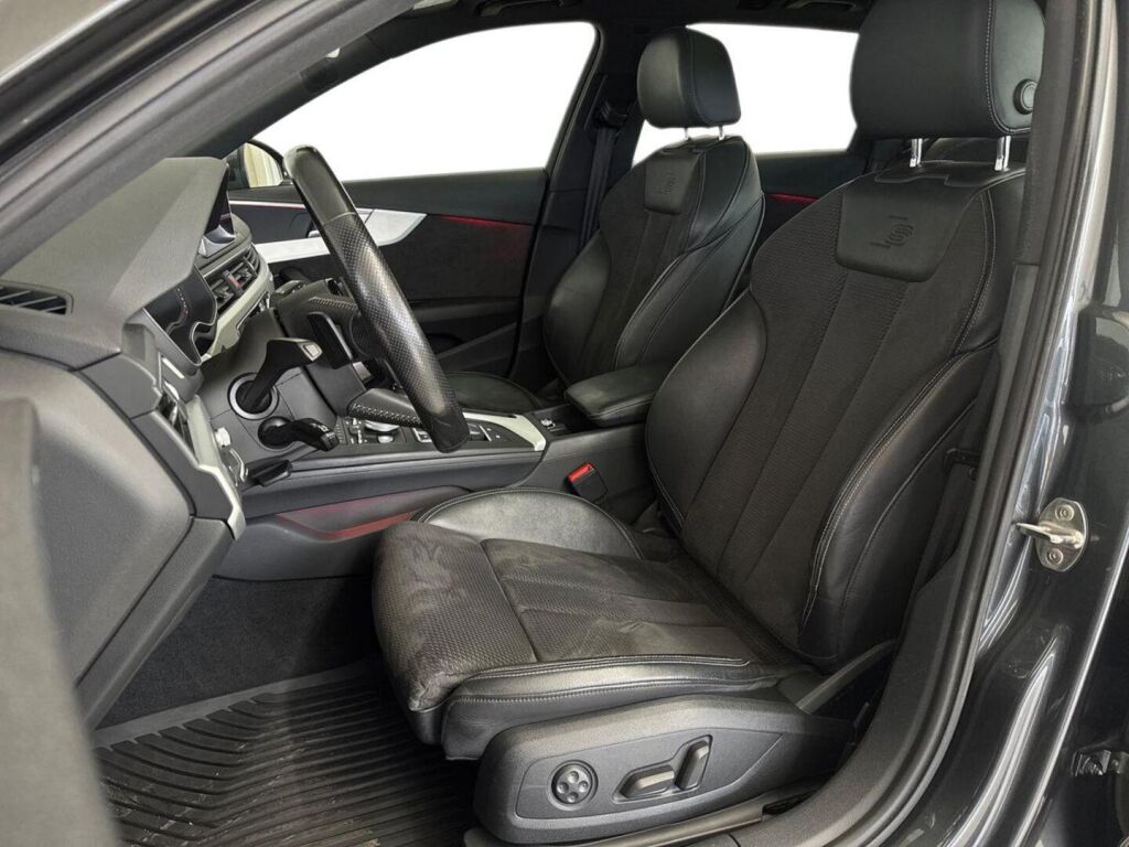 Audi A4 2016 Harmaa