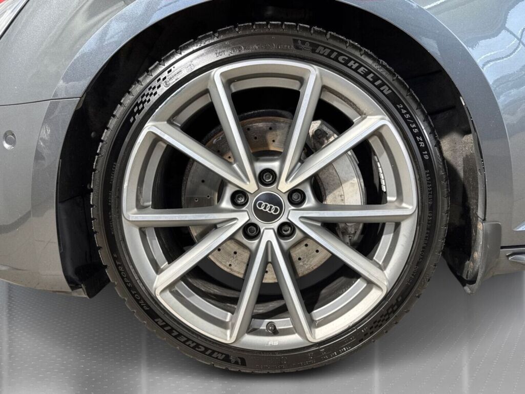 Audi A4 2016 Harmaa