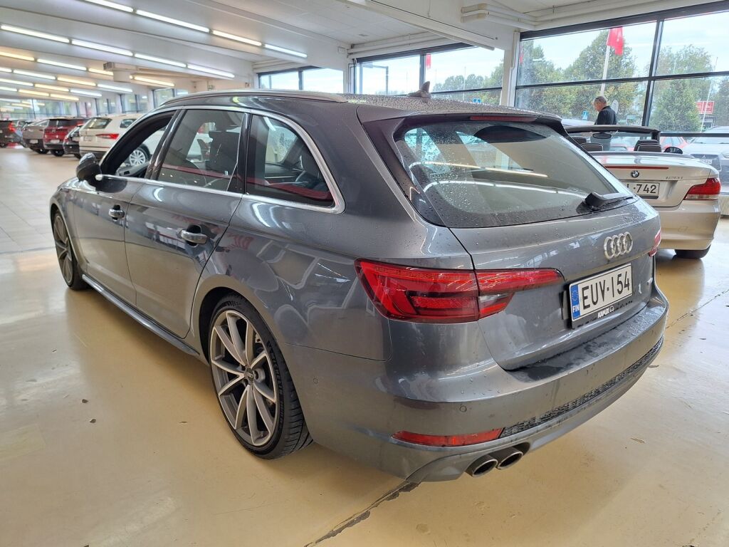 Audi A4 2016 Harmaa