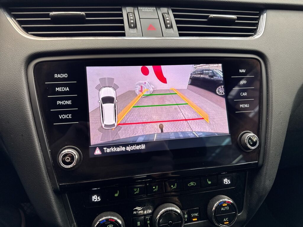 Skoda Octavia 2020 Harmaa