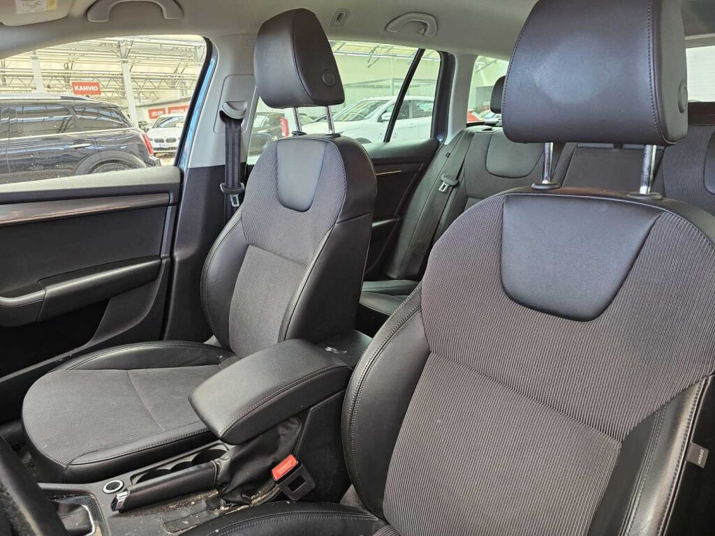 Skoda Octavia 2020 Harmaa