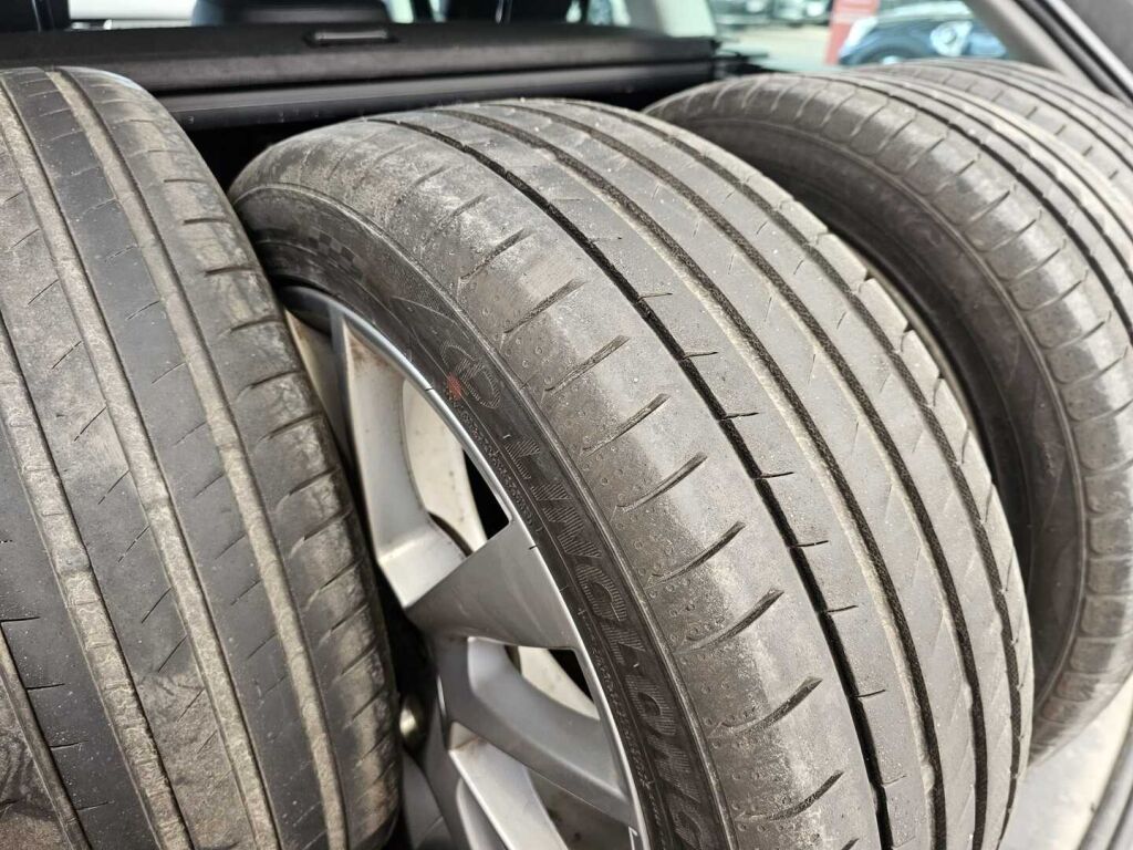 Skoda Octavia 2020 Harmaa