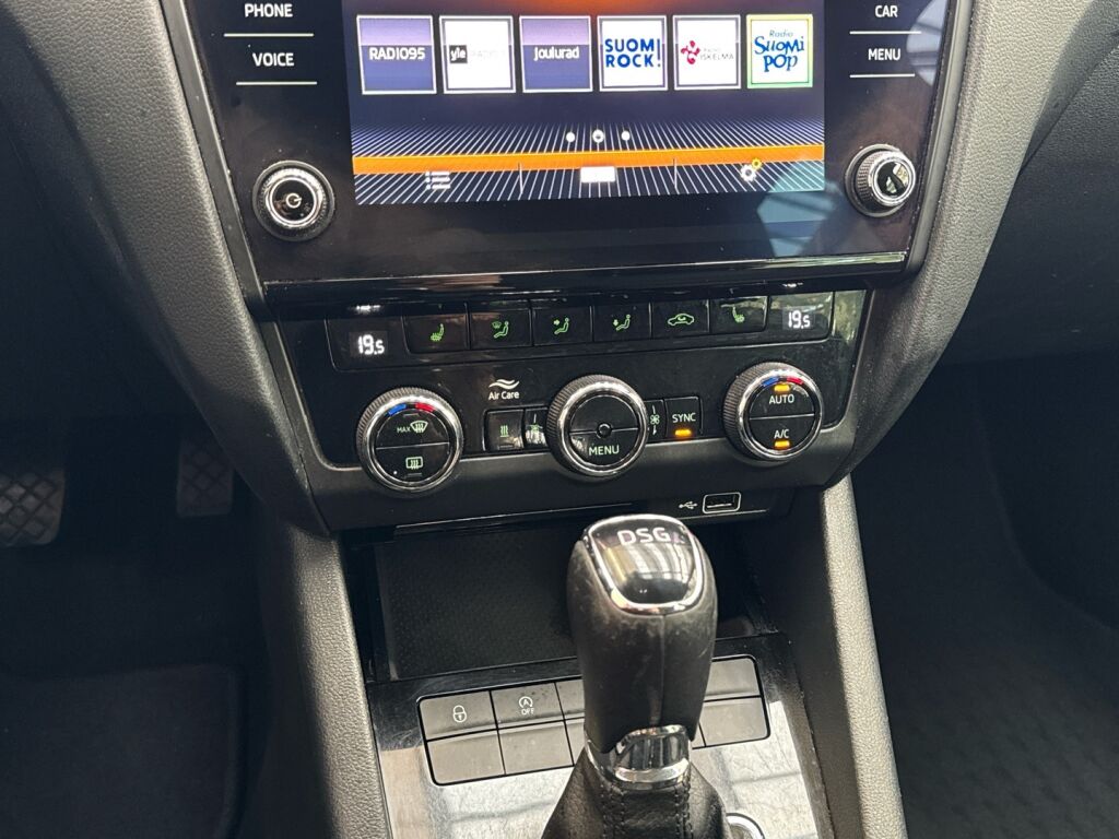 Skoda Octavia 2020 Harmaa