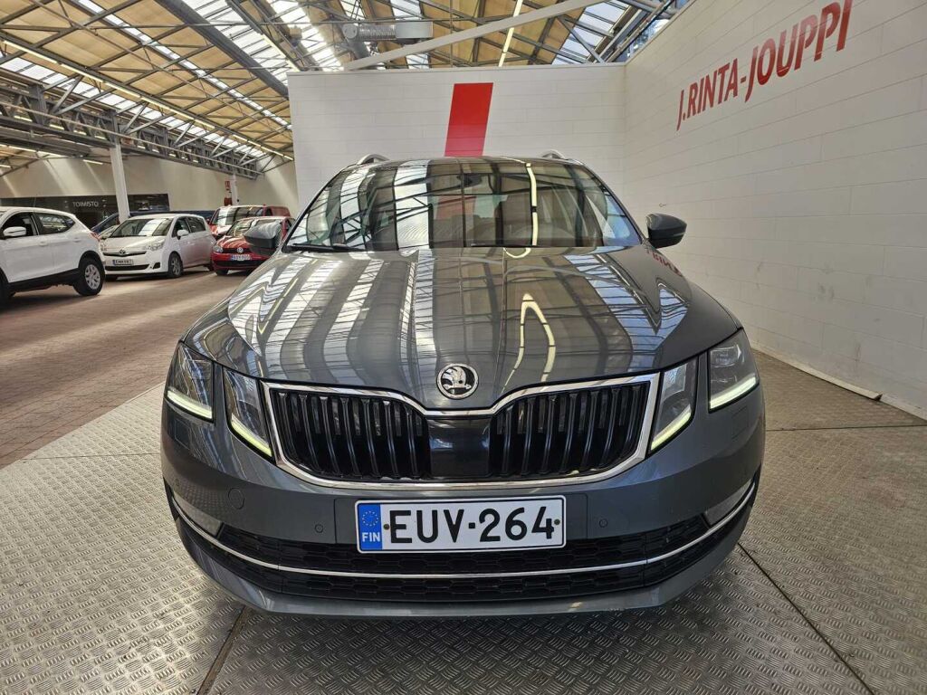 Skoda Octavia 2020 Harmaa
