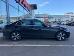 Mercedes-Benz C 2022 Musta
