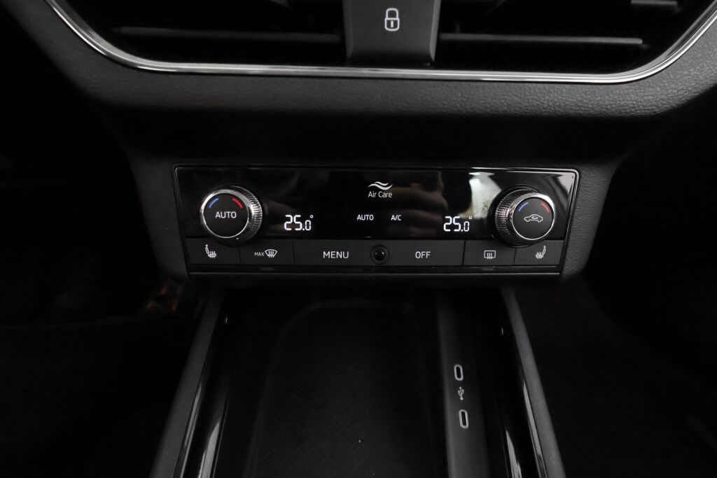 Skoda Kamiq 2023 Valkoinen