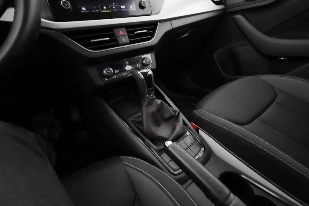 Skoda Kamiq 2023 Valkoinen