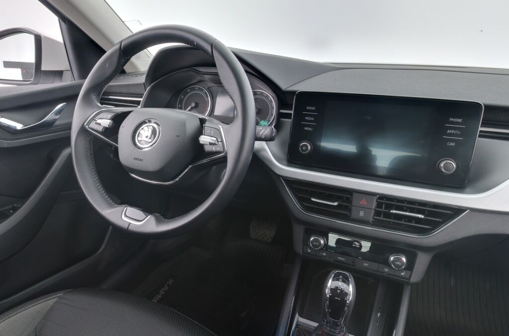 Skoda Kamiq 2023 Valkoinen