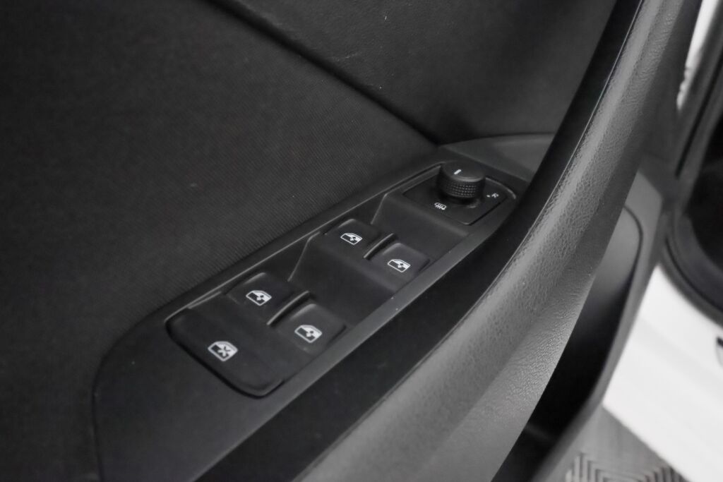 Skoda Kamiq 2023 Valkoinen