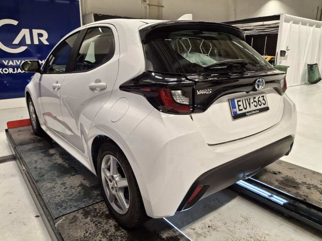 Toyota Yaris 2023 Valkoinen