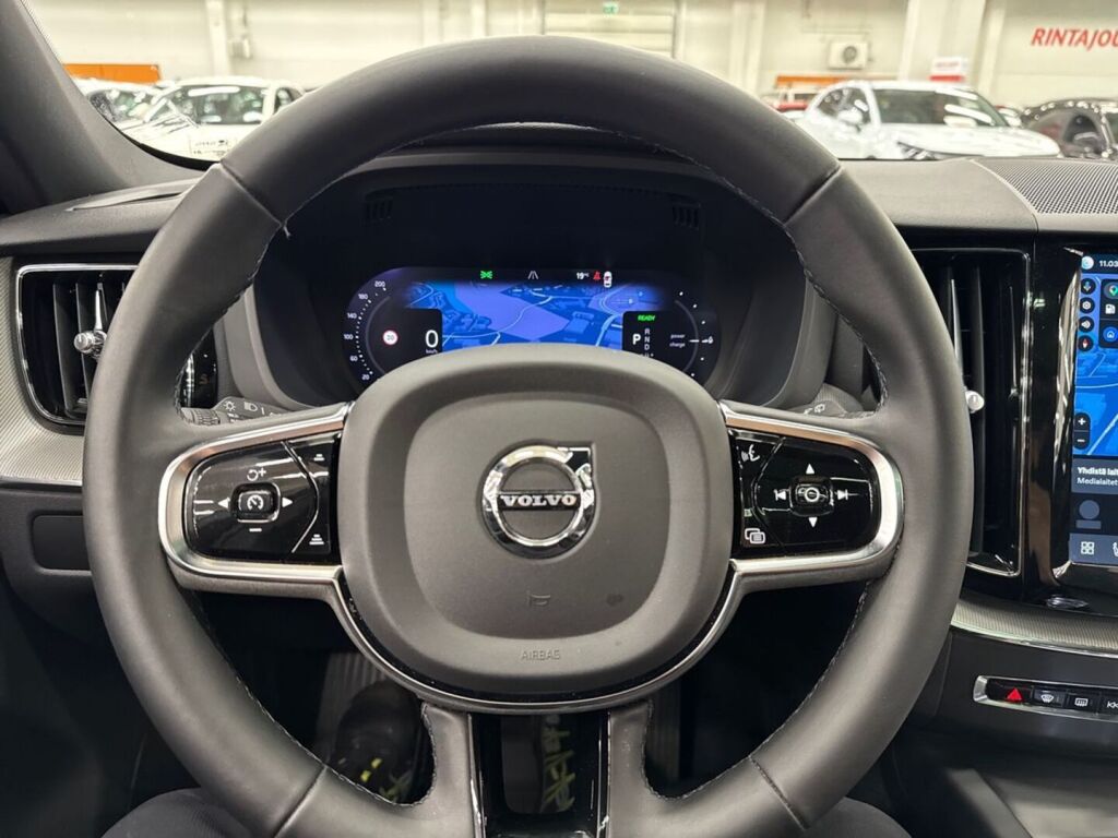 Volvo XC60 2023 Harmaa