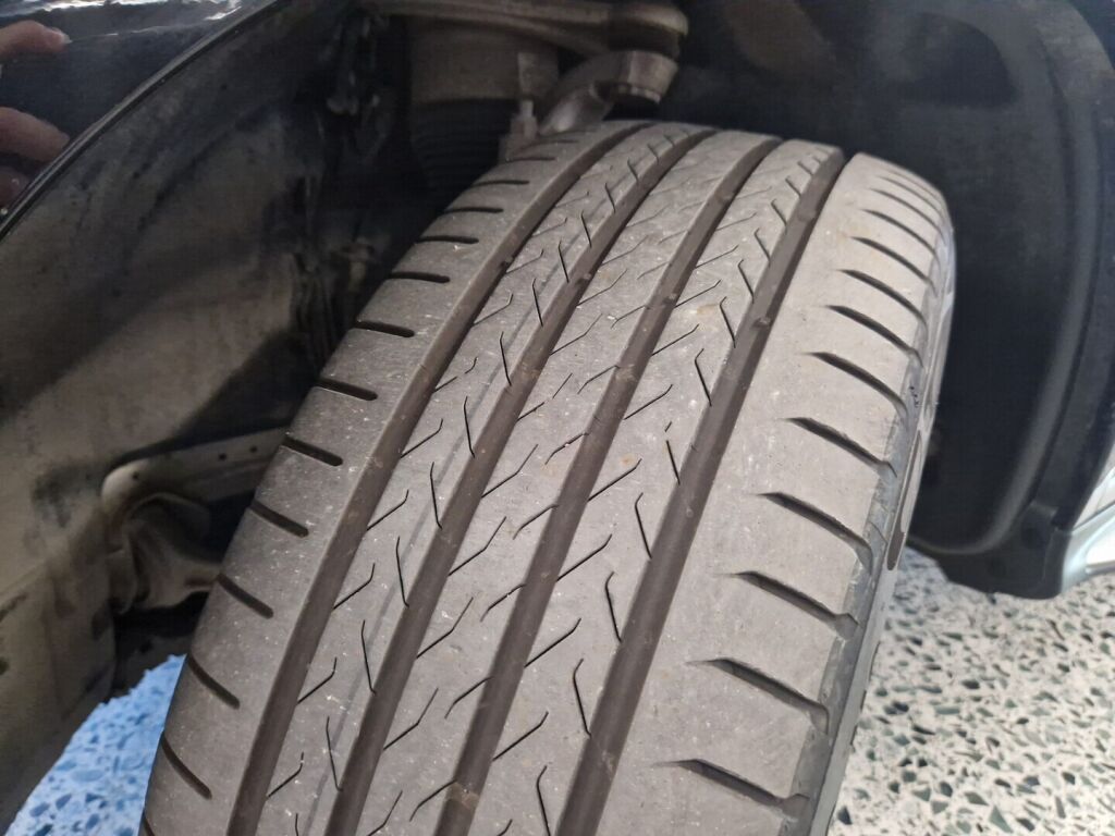 Mercedes-Benz GLC 2023 Musta