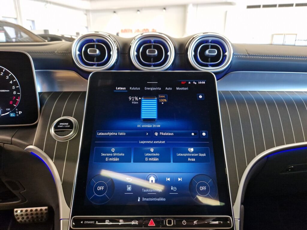 Mercedes-Benz GLC 2023 Musta