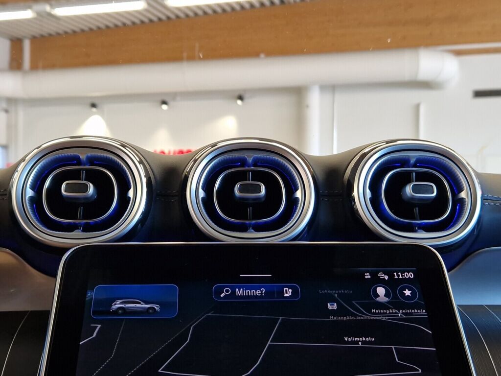 Mercedes-Benz GLC 2023 Musta