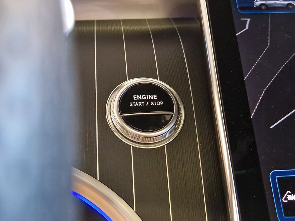 Mercedes-Benz GLC 2023 Musta