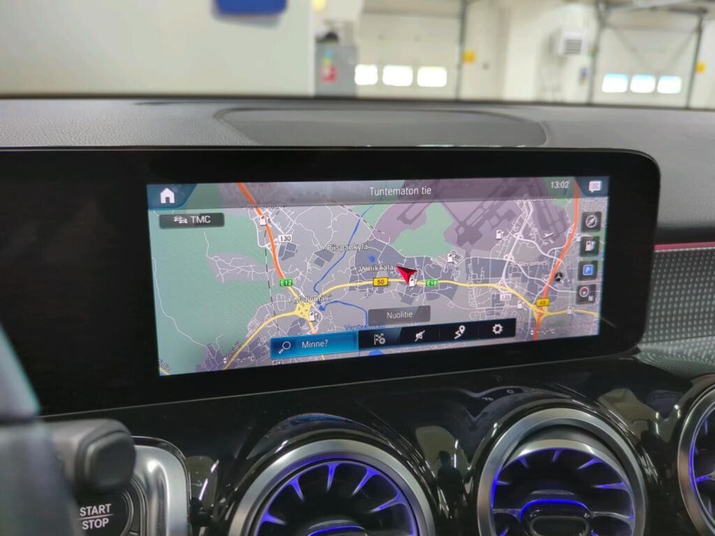 Mercedes-Benz EQB 2024 Musta