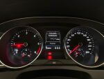Volkswagen Passat 2024 Musta
