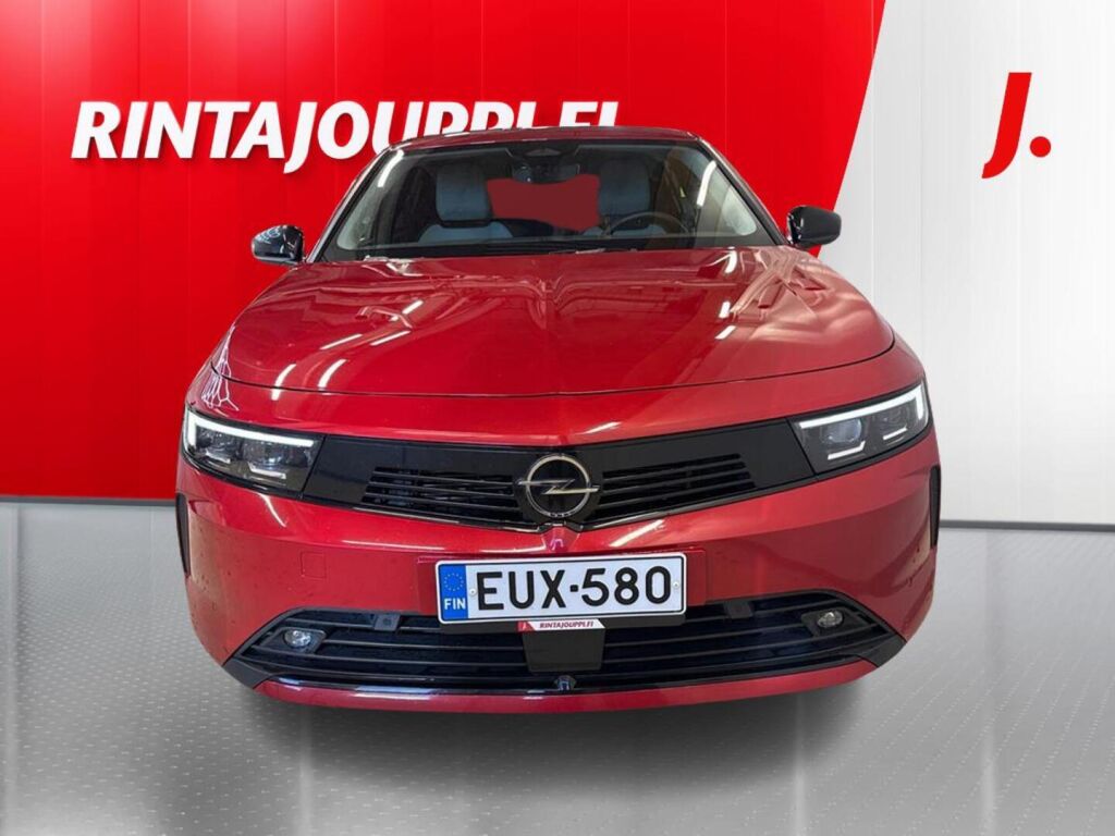 Opel Astra 2023 Punainen