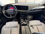 Opel Astra 2023 Punainen
