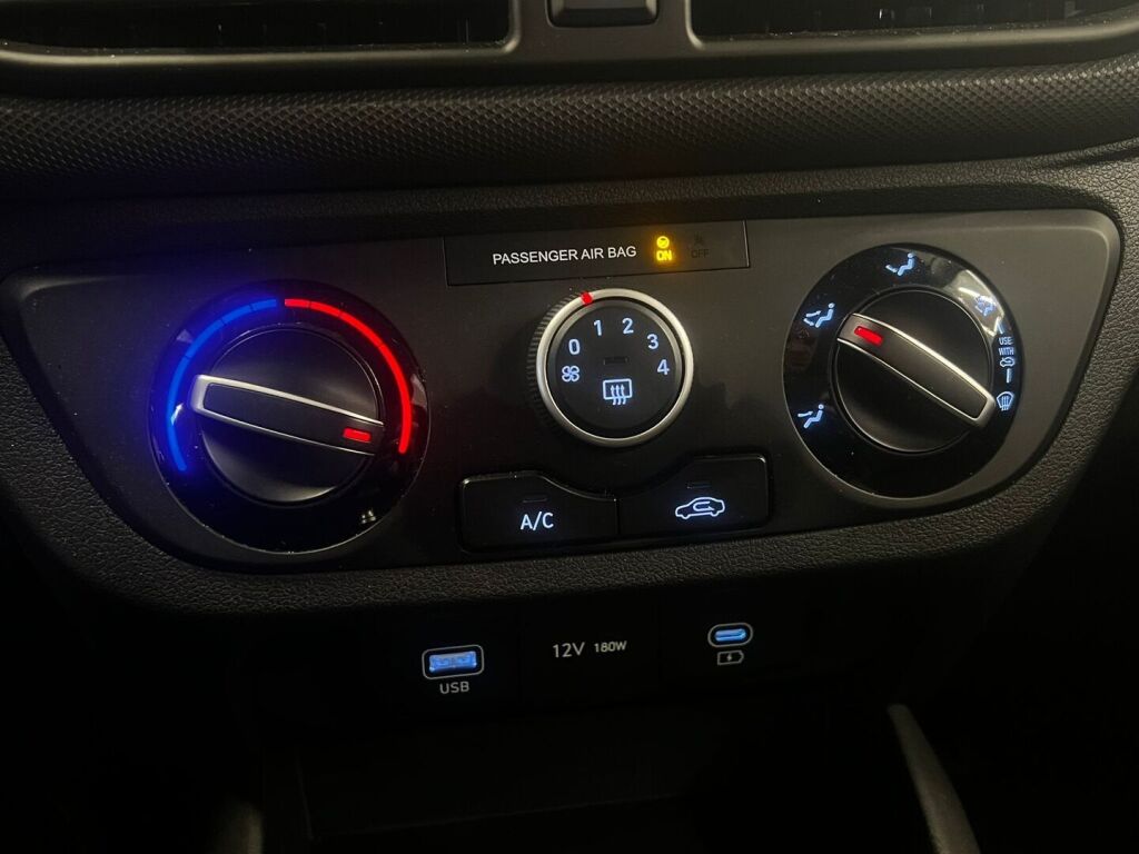 Hyundai i10 2023 Harmaa