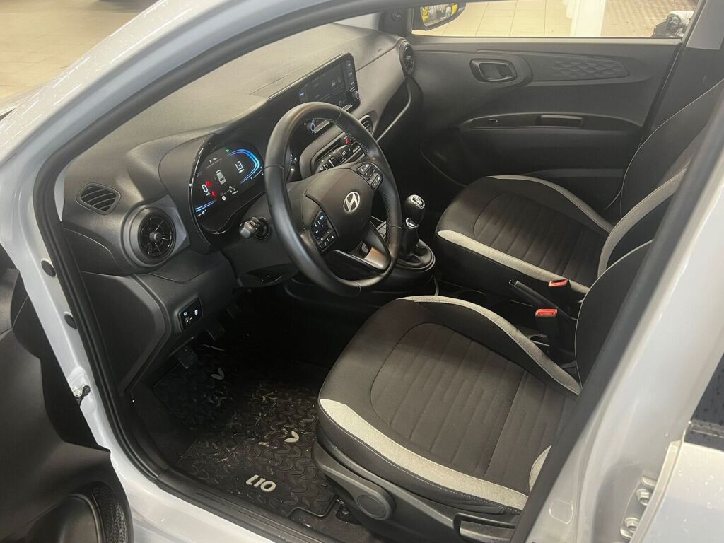 Hyundai i10 2023 Harmaa