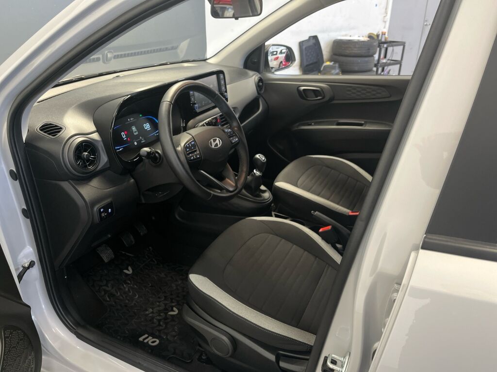 Hyundai i10 2023 Harmaa