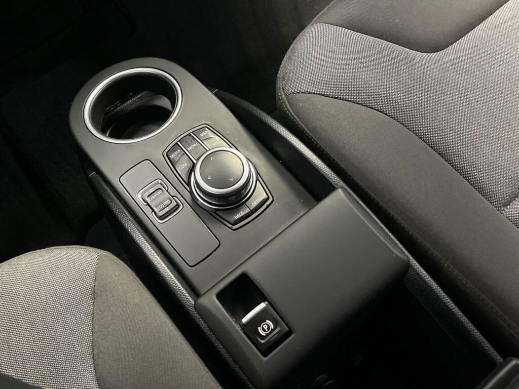 BMW i3 2019 Musta