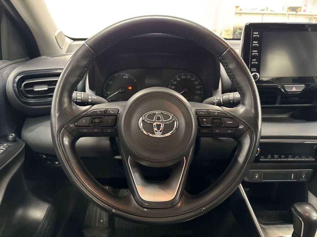 Toyota Yaris 2024 Harmaa