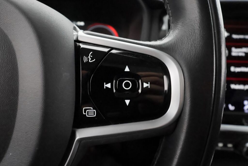 Volvo V60 2021 Harmaa