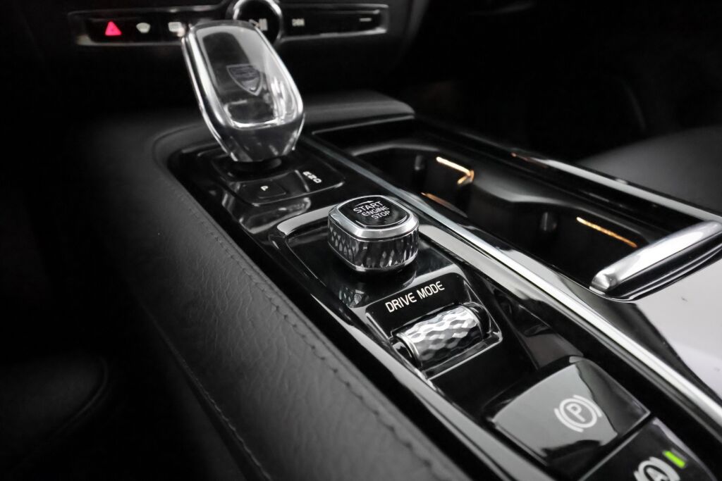 Volvo V60 2021 Harmaa