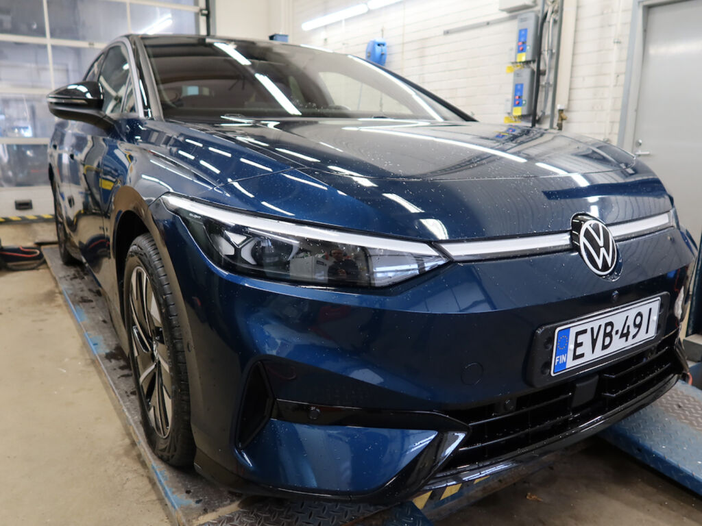 Volkswagen ID.7 2024 Sininen