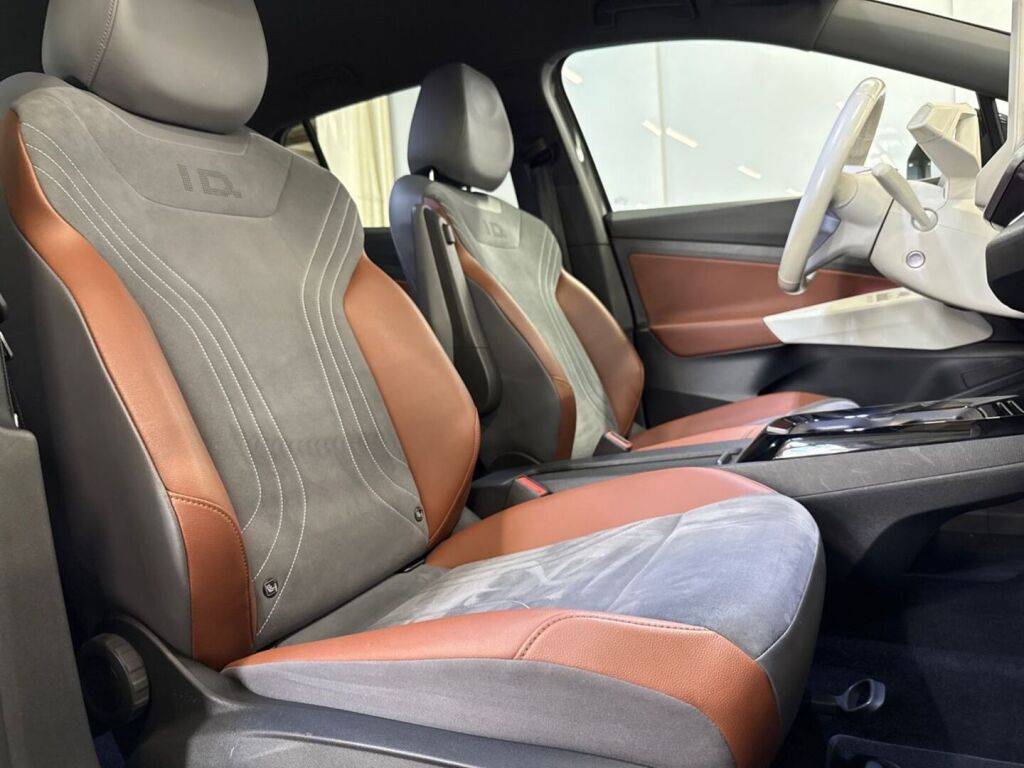 Volkswagen ID.4 2021 Harmaa