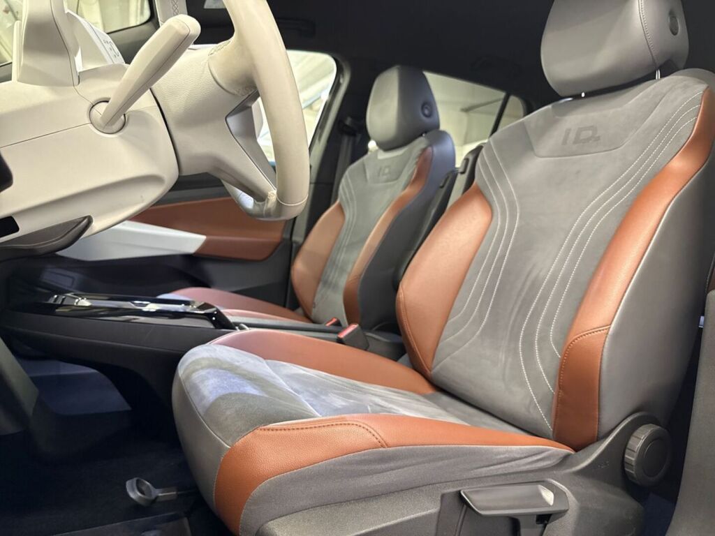 Volkswagen ID.4 2021 Harmaa