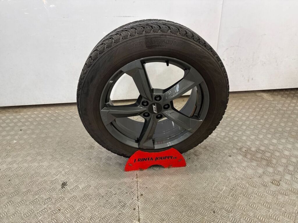 Volkswagen ID.4 2021 Harmaa