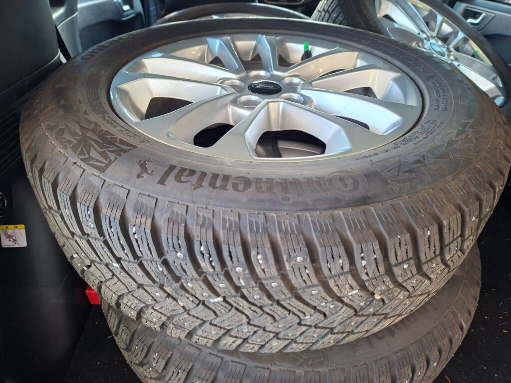Ford Kuga 2024 Agate Black