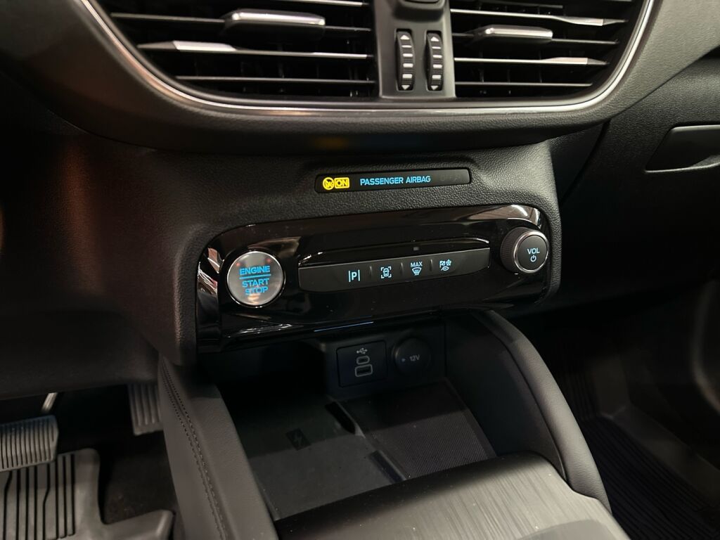 Ford Kuga 2024 Harmaa