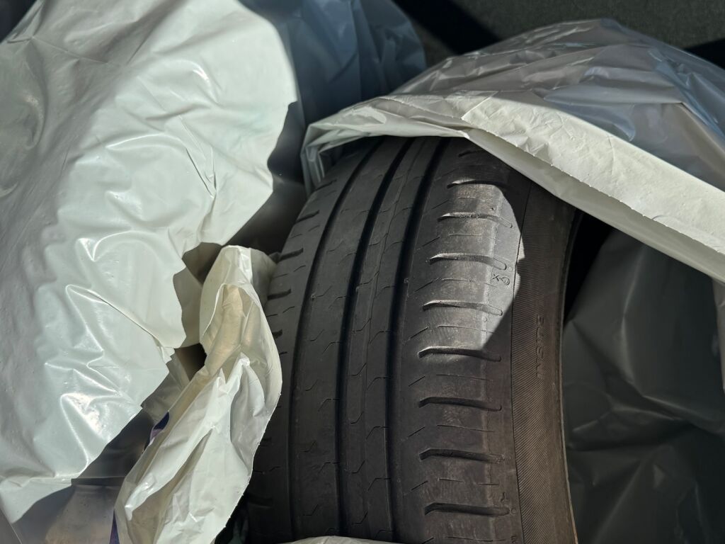 Opel Karl 2017 Valkoinen