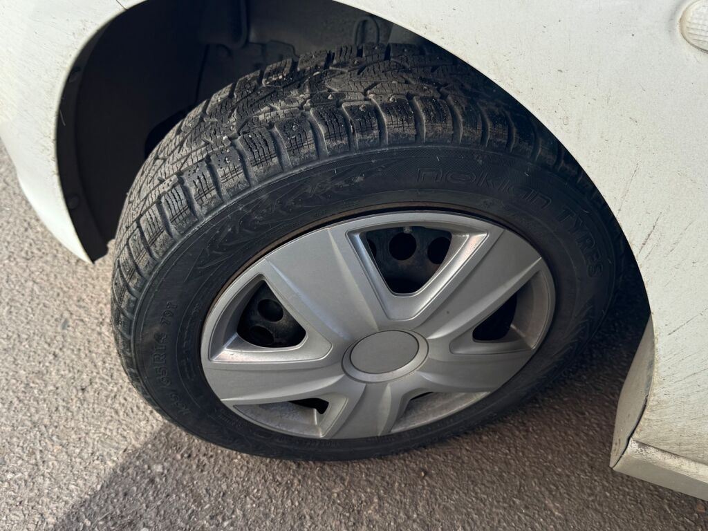 Opel Karl 2017 Valkoinen