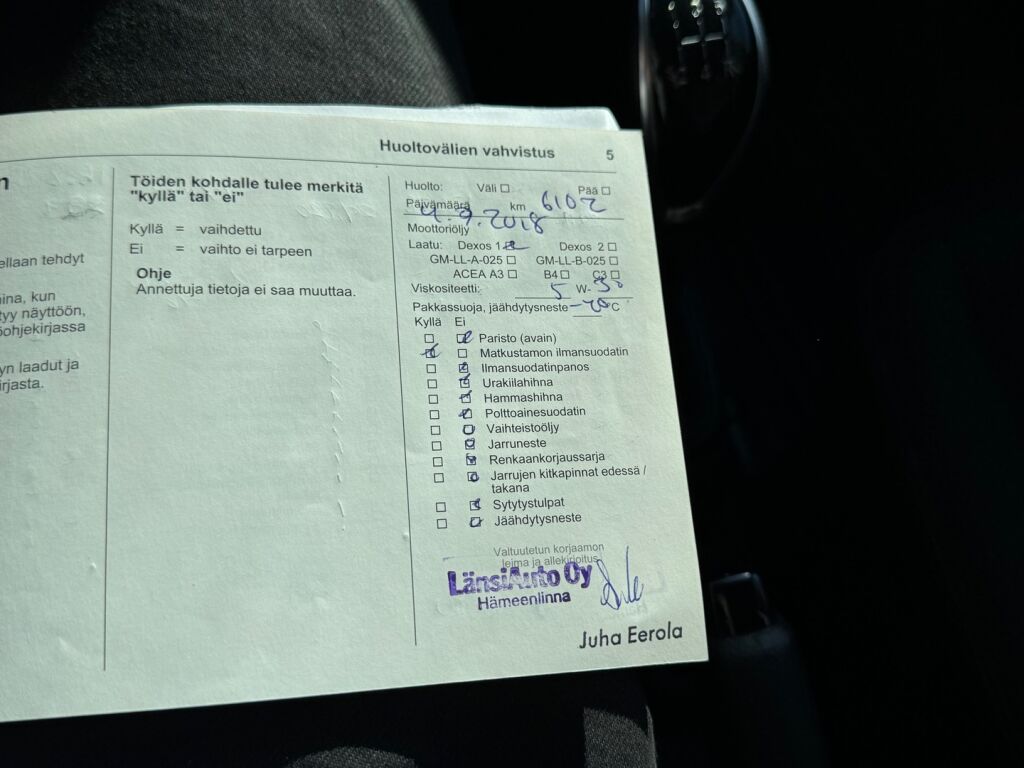 Opel Karl 2017 Valkoinen