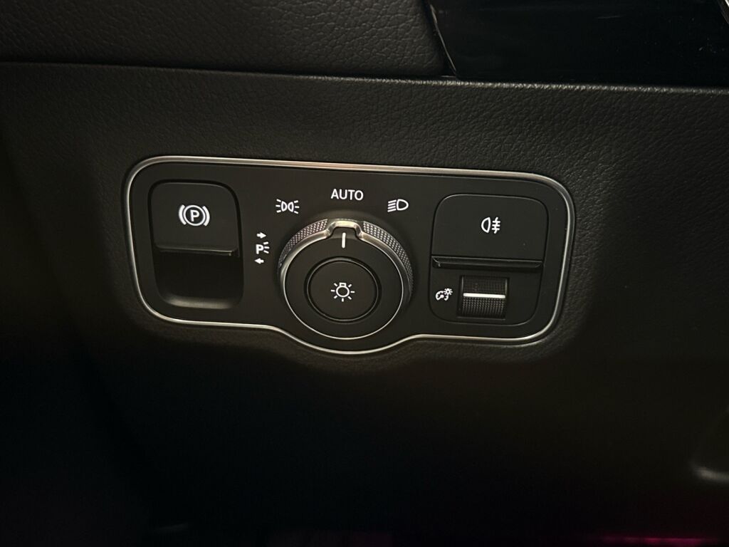 Mercedes-Benz GLA 2021 Harmaa