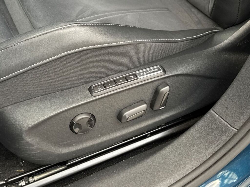 Volkswagen ID.7 2024 Sininen