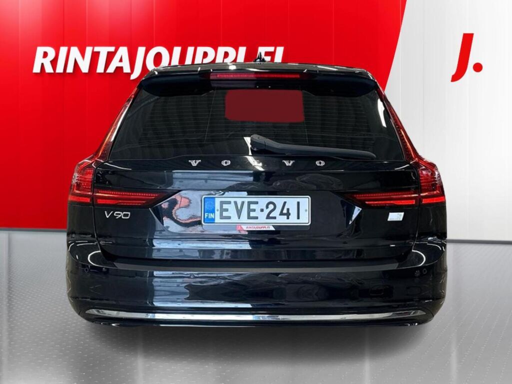 Volvo V90 2021 Musta