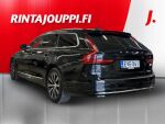 Volvo V90 2021 Musta