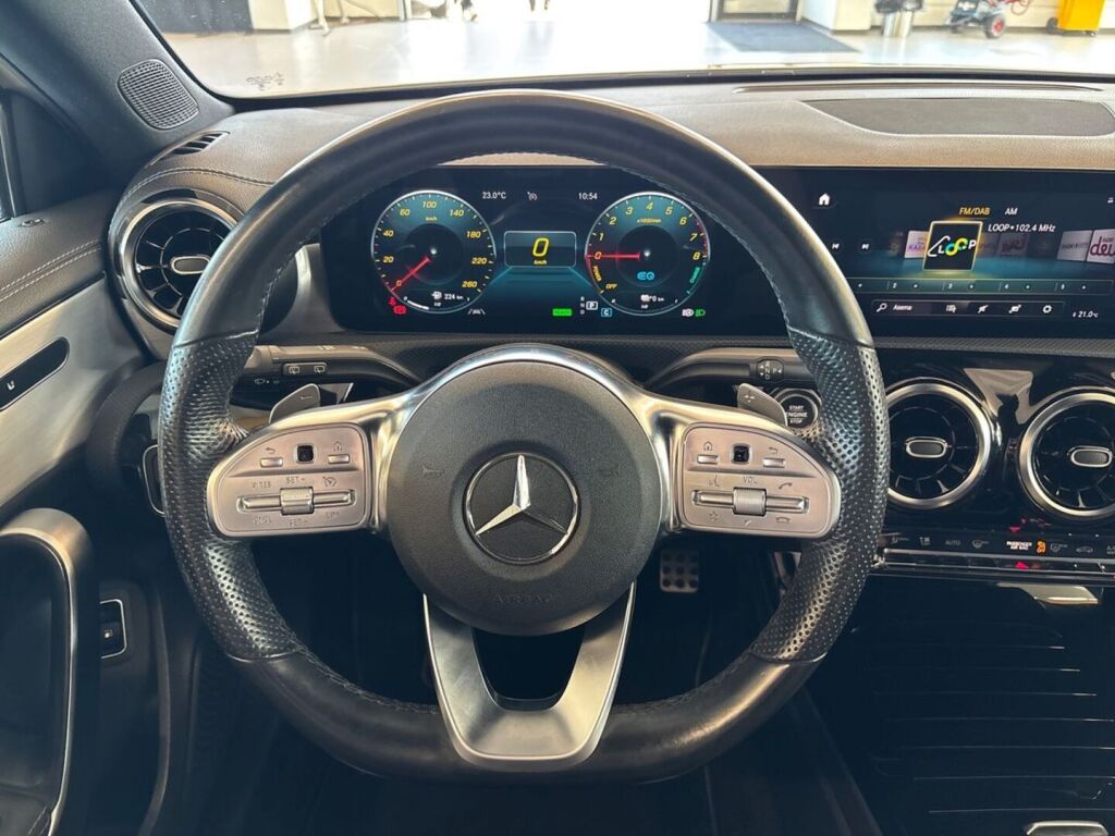 Mercedes-Benz A 2020 Valkoinen