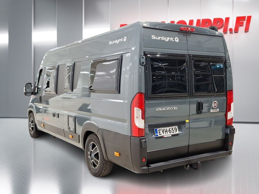 Sunlight Cliff 2024 Harmaa