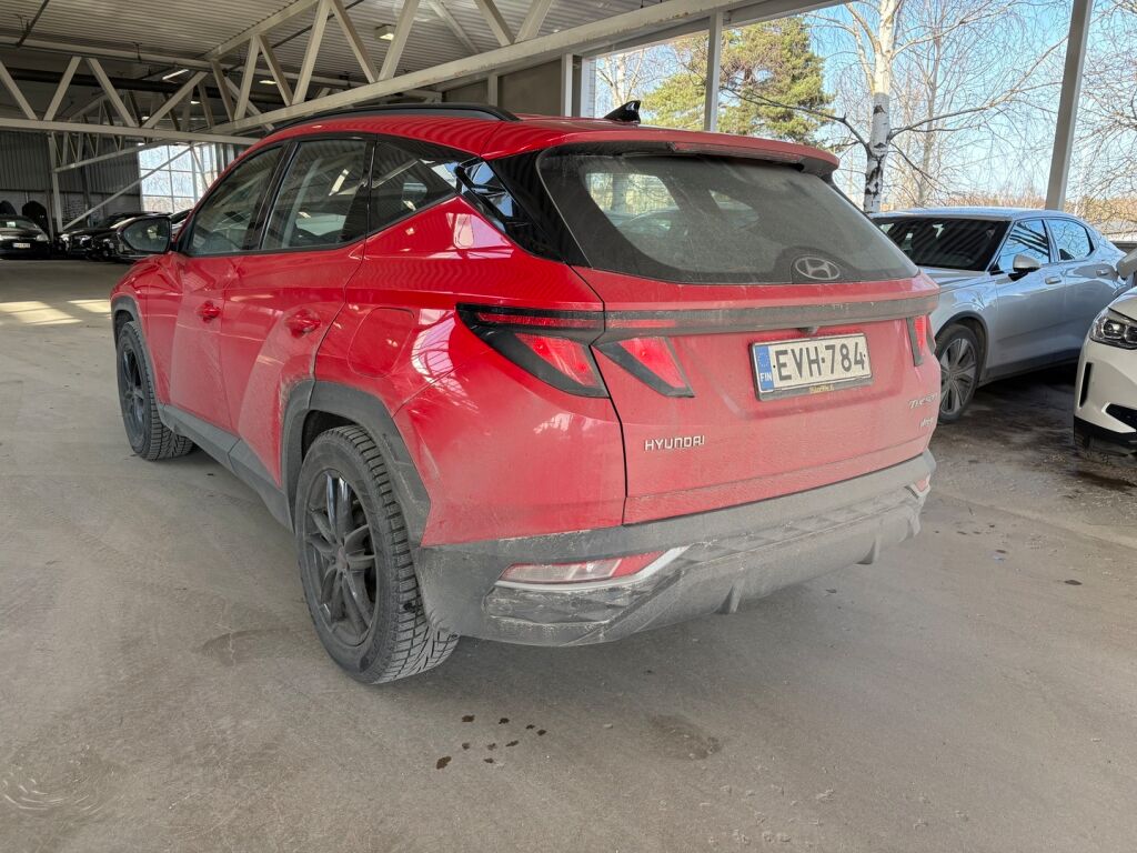 Hyundai Tucson 2022 Punainen