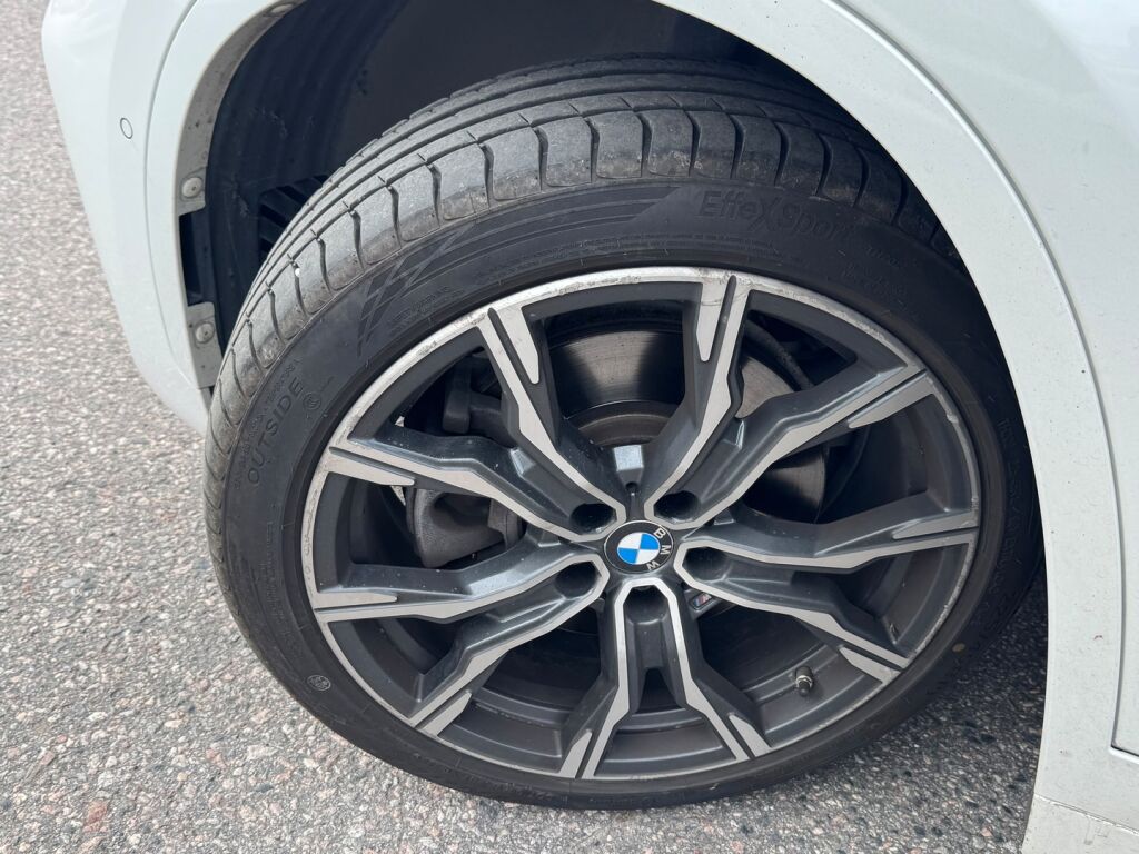 BMW X1 2021 Valkoinen