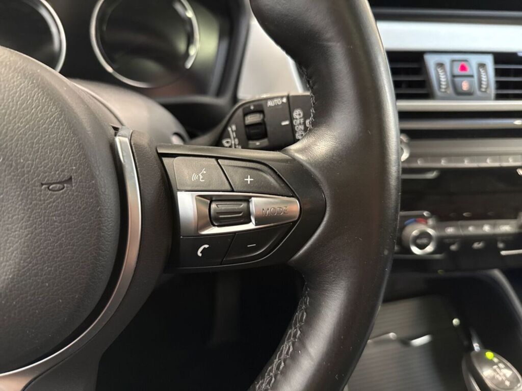 BMW X1 2021 Valkoinen